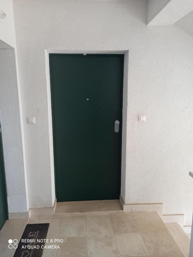 Studio Apartman Labrador Vodice Eksteriør bilde